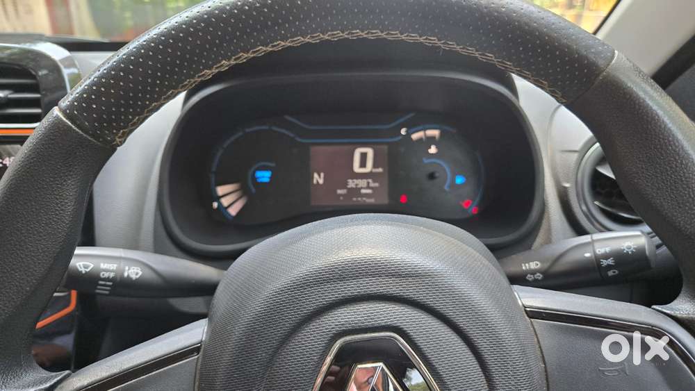 Renault Kwid Captain America 1.0 Amt, 2020, Petrol