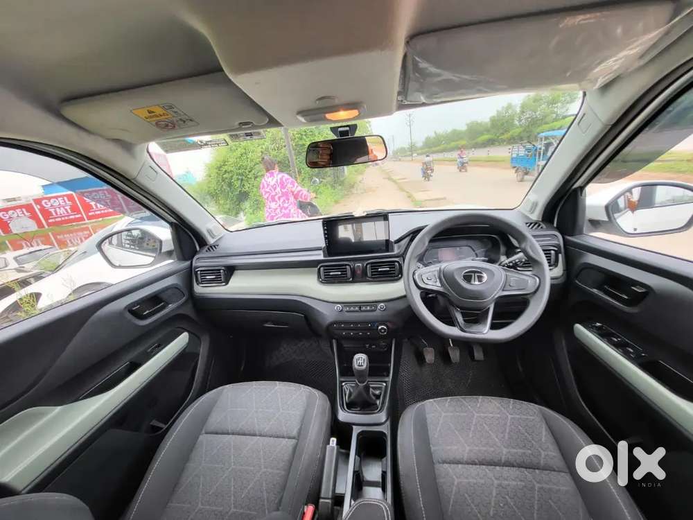 Tata Punch 1.2 Adventure 2025