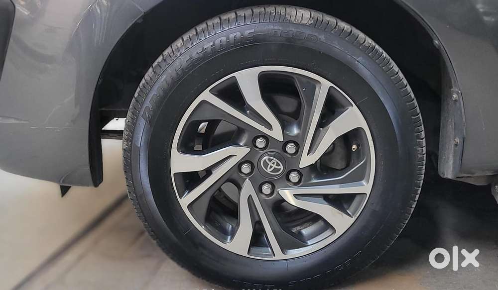 Toyota Innova Crysta Touring Sport 2.7 At, 2022, Petrol