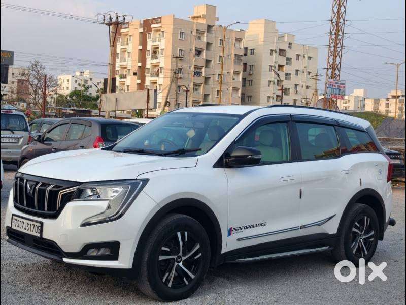 Mahindra Xuv700 2.2 Ax 3 Diesel At 5 Str, 2022, Diesel