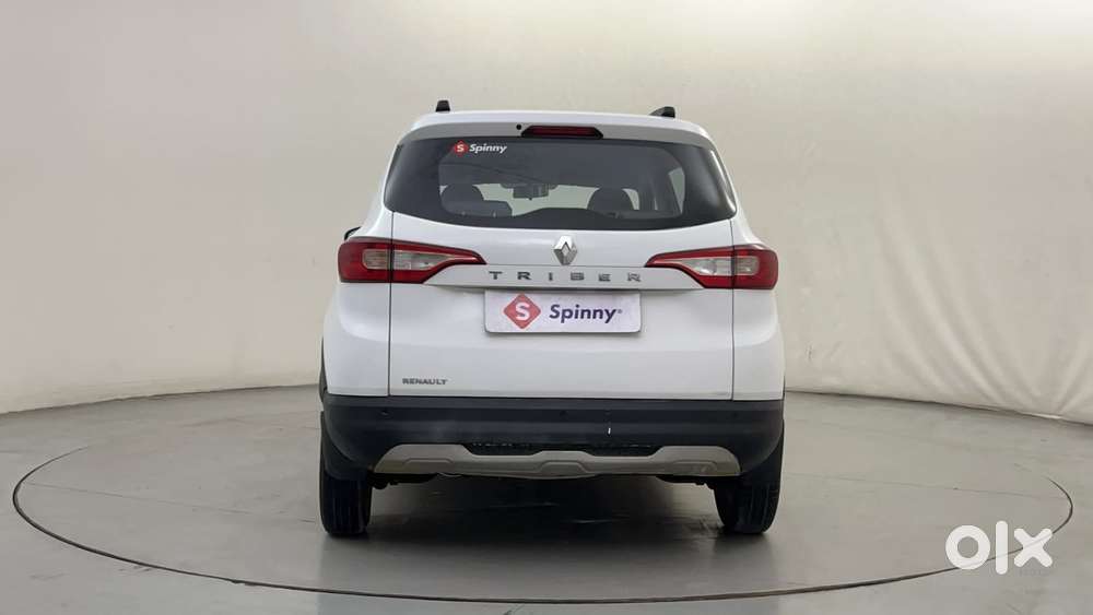 Renault Triber Rxt, 2022, Petrol