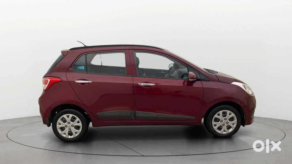Hyundai Grand I10 2013-2016 At Sportz, 2014, Petrol