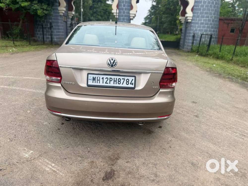 Volkswagen Vento 1.2 Tsi Highline Plus At, 2017, Petrol