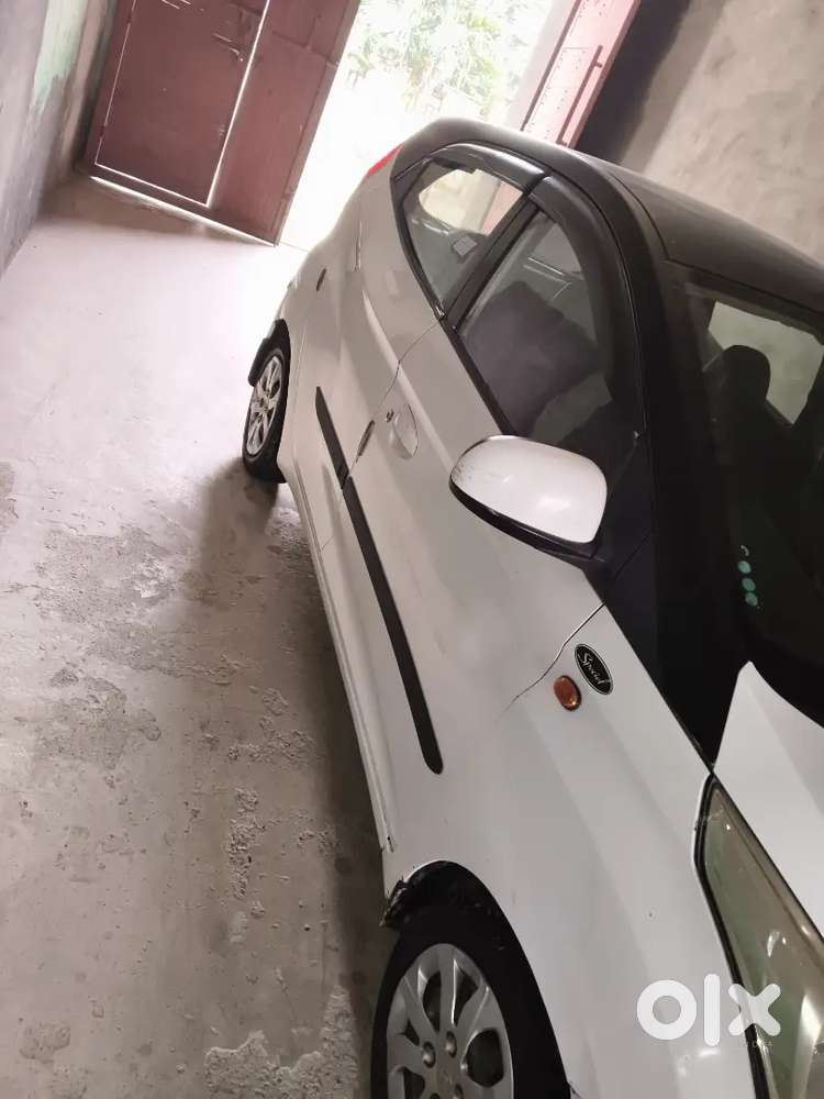 Hyundai Eon Sportz Petrol 2015