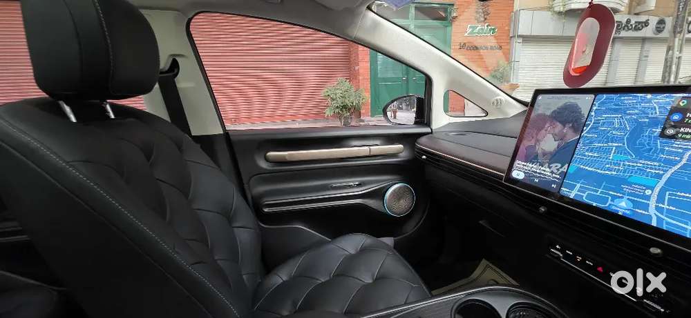 Mg Windsor Ev Essence 2025