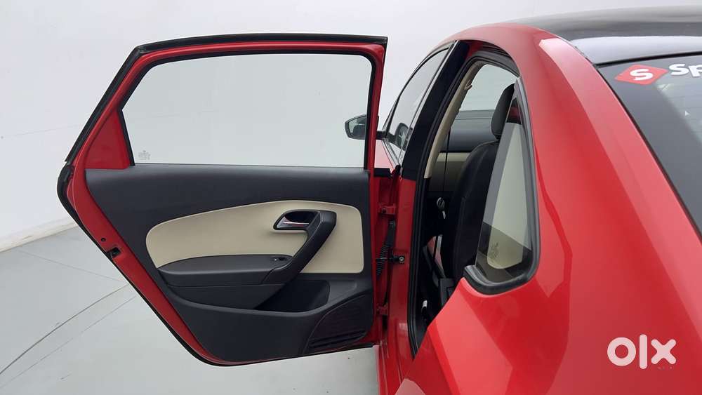 Skoda Rapid 1.6 Mpi At Style, 2016, Petrol