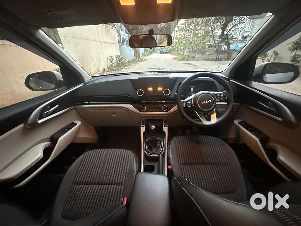 Kia Carens 1.5 Premium 7 Str, 2020, Diesel
