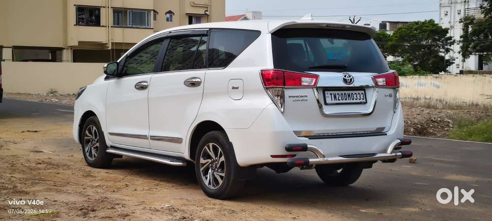 Toyota Innova Crysta [2020-ongoing] 2.4 Gx 7 Str, 2025, Diesel
