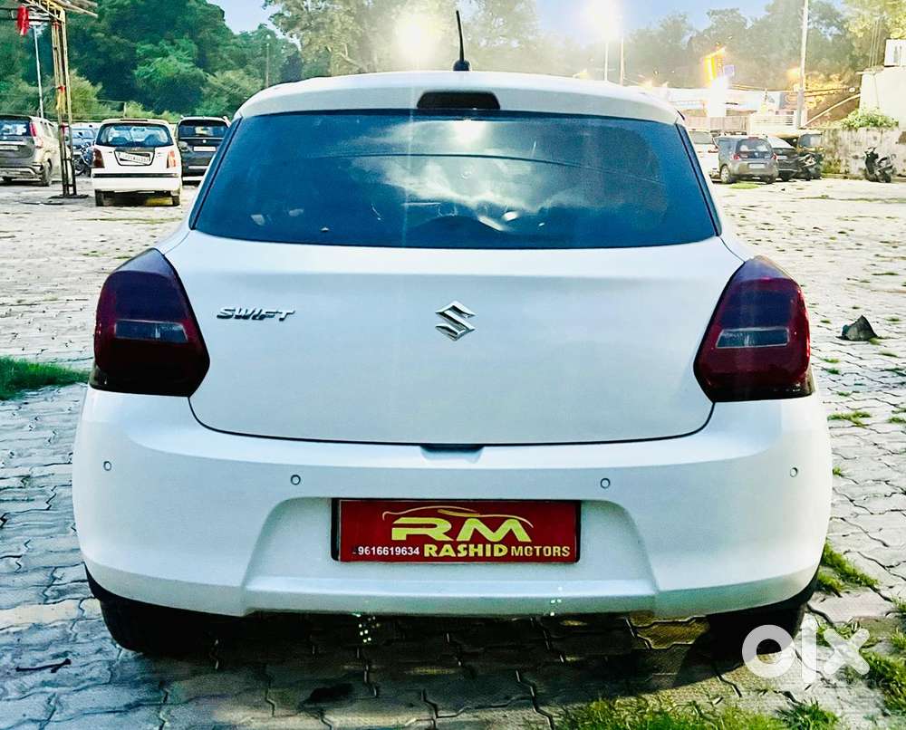 Maruti Suzuki Swift Vxi + Manual, 2023, Petrol