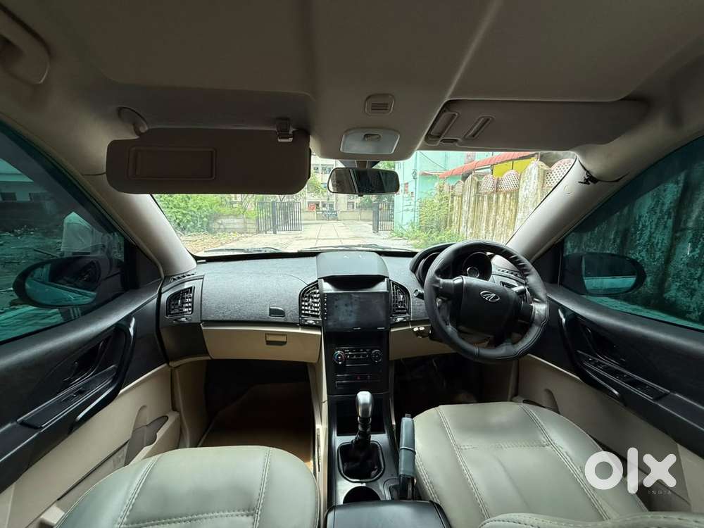 Mahindra Xuv500 W4, 2017, Petrol