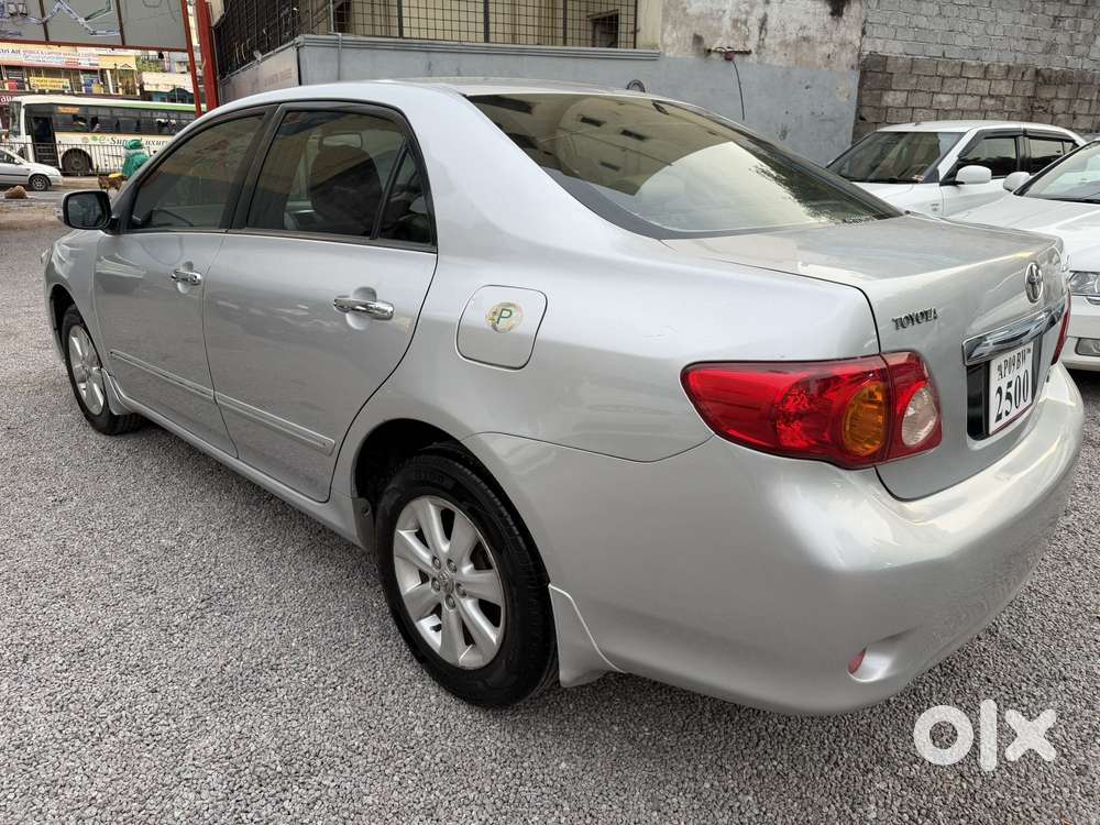 Toyota Corolla Altis Gl, 2010, Petrol