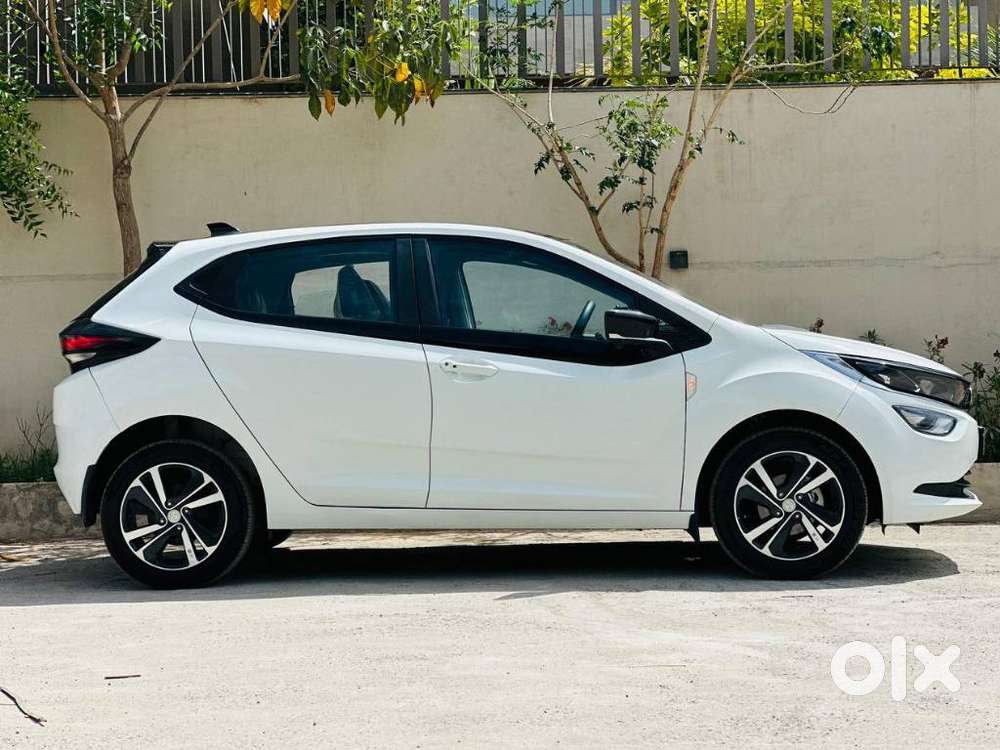 Tata Altroz Xz Plus (o) (s), 2024, Petrol