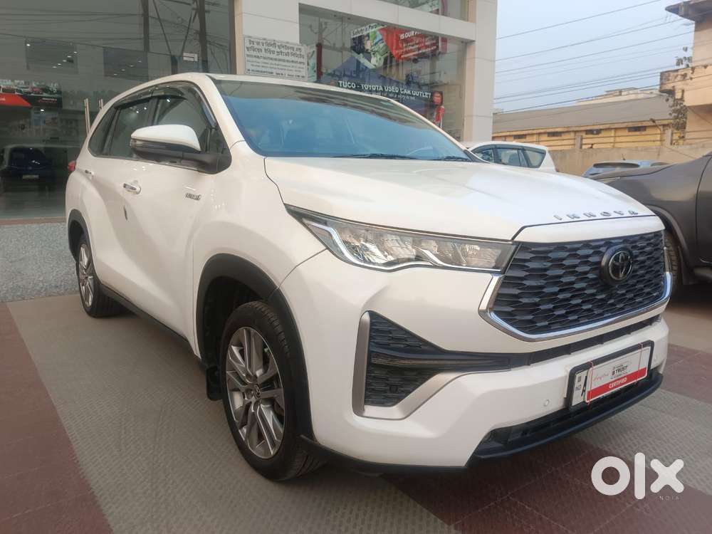 Toyota Innova Hycross 2.0 Zx Hybrid 7 Str, 2023, Petrol