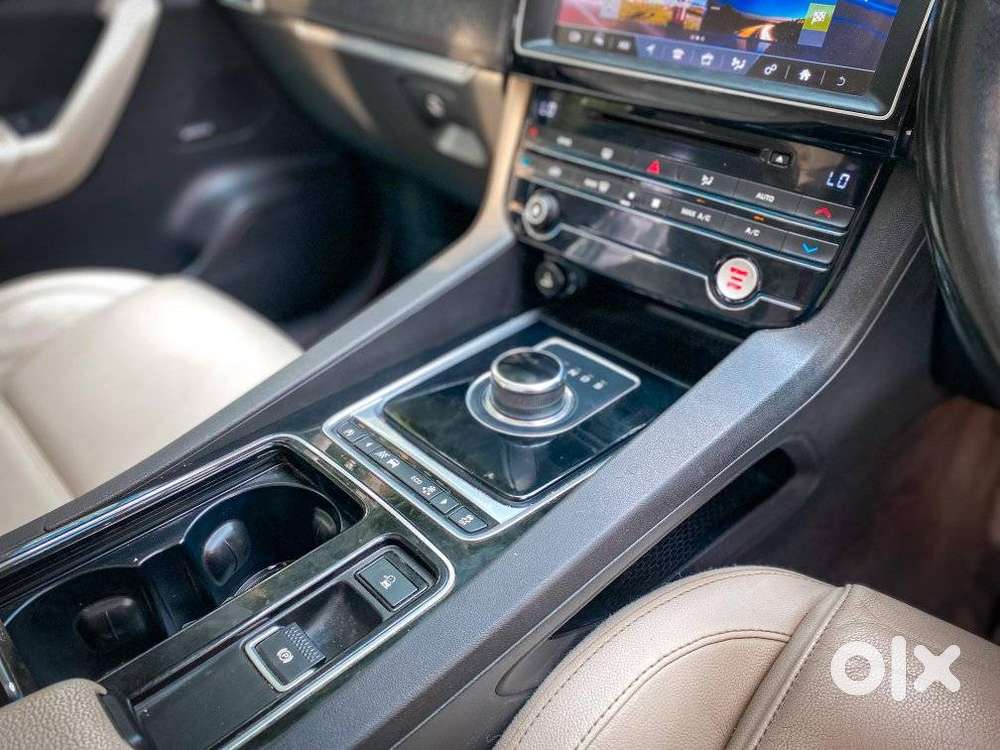 Jaguar F-pace 2.0 R Dynamic S Diesel, 2017, Diesel