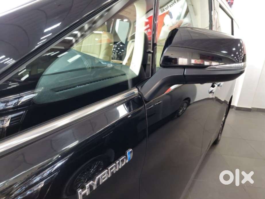 Toyota Vellfire Vip – Executive Lounge, 2022, Petrol