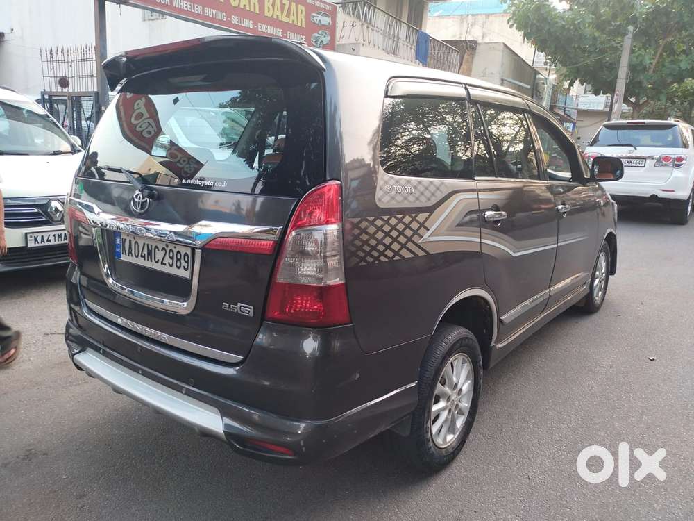 Toyota Innova 2.5 Gx (diesel) 7 Seater Bs Iv, 2015, Diesel