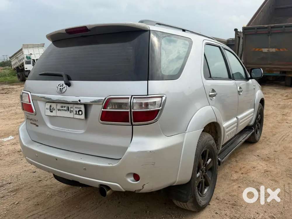 Toyota Fortuner  2009 Diesel 170000 Km Driven