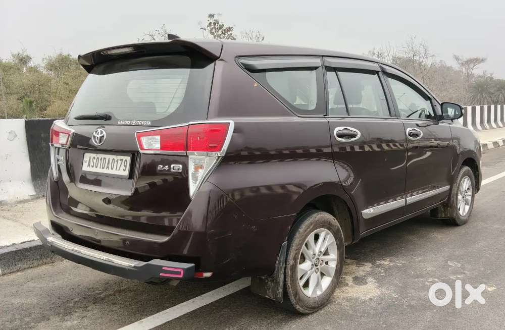 Toyota Innova Crysta 2.4g , Captain Seats , 65000km Only.