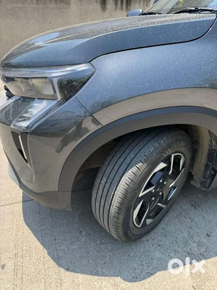 Kia Sonet 2025 Petrol Well Maintained