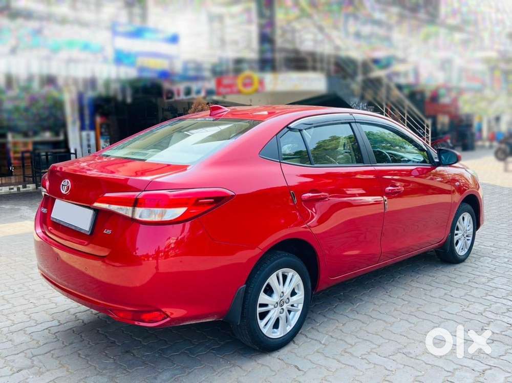 Toyota Yaris  Showroom Condition  Company Service