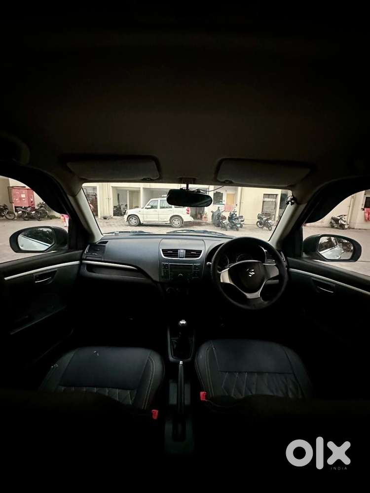 Maruti Suzuki Swift Vxi + Manual, 2012, Petrol