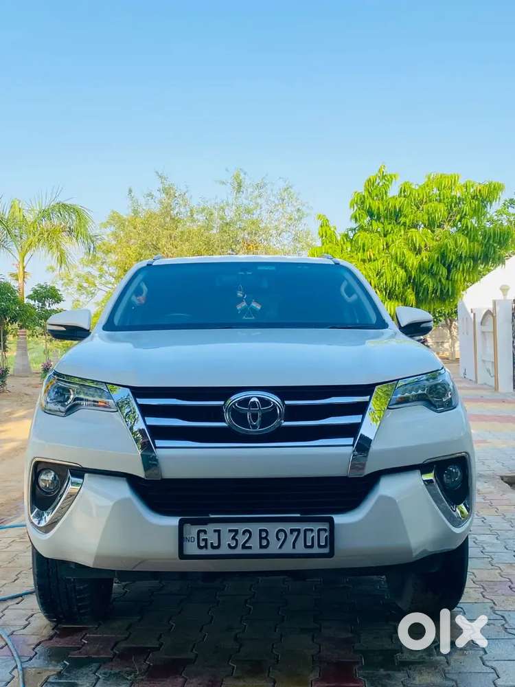 Toyota Fortuner Diesel Manual 2017 Model