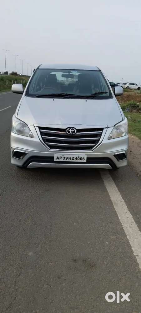 Toyota Innova Petrol Manual 2014