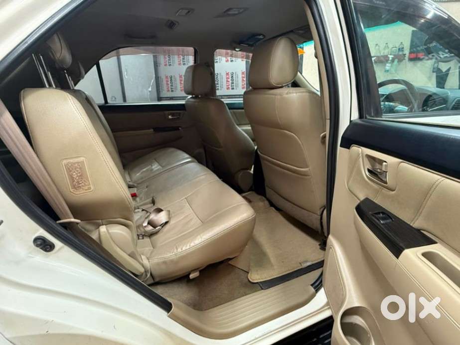 Toyota Fortuner 4x2 Manual, 2014, Diesel