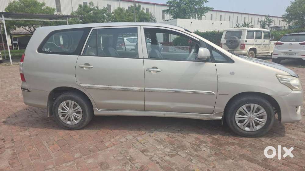 Toyota Innova 2012-2013 2.5 Gx (diesel) 7 Seater Bs Iv, 2013, Diesel