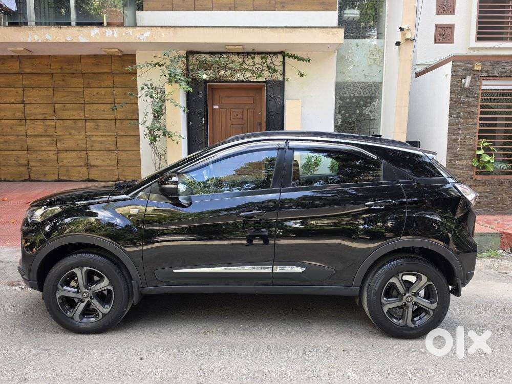Tata Nexon 1.2 Revotron Xz Plus (l) Dark Edition, 2023, Petrol