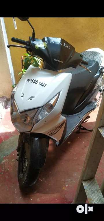 Honda dio deals 2015 second hand