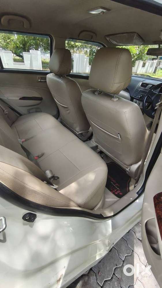 Maruti Suzuki Swift Dzire 1.2 Vxi Bsiv, 2014, Petrol
