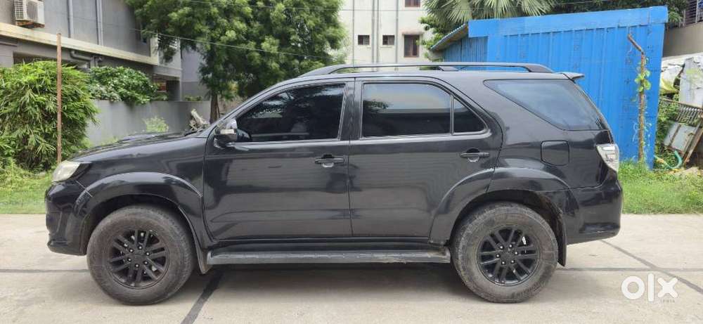Toyota Fortuner 4x2 Manual, 2014, Diesel