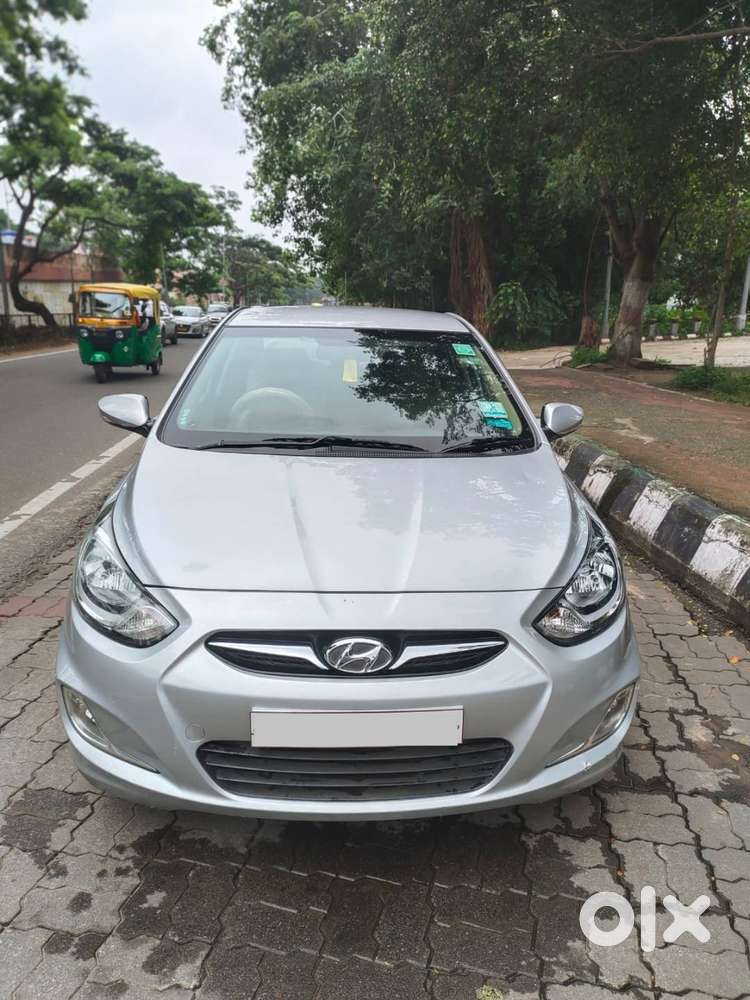 Car Daily Weekly Rentals With Driver