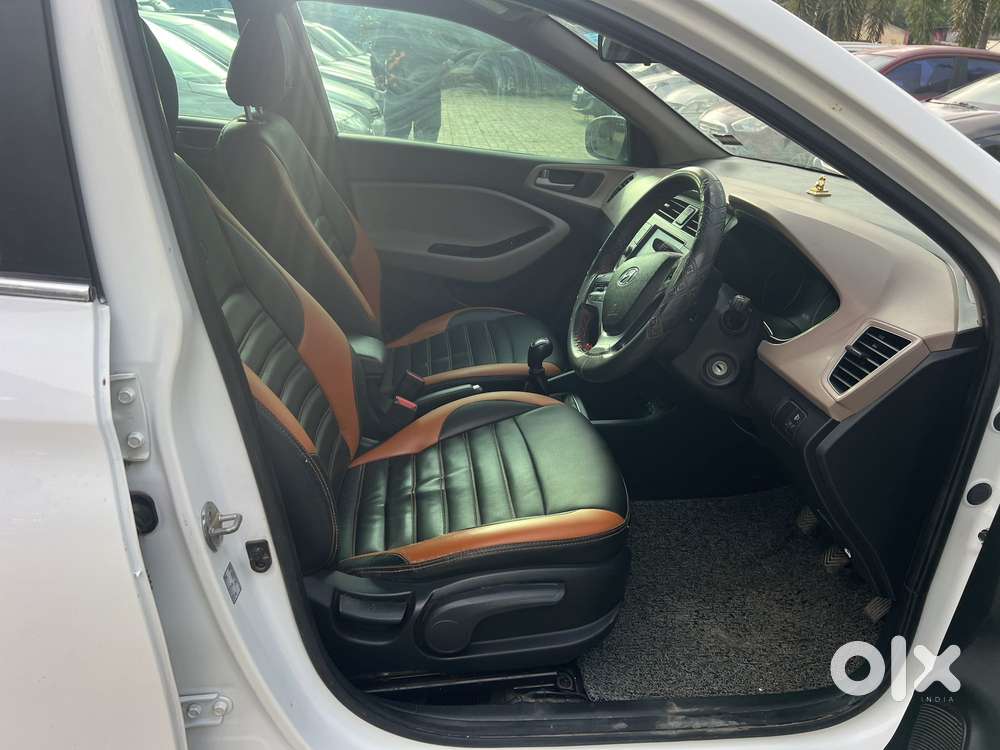 Hyundai Elite I20 Sportz Plus, 2020, Petrol