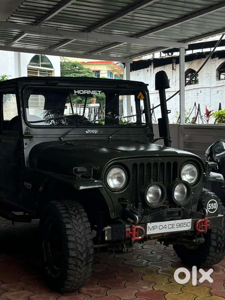 Mahindra Jeep Mm550