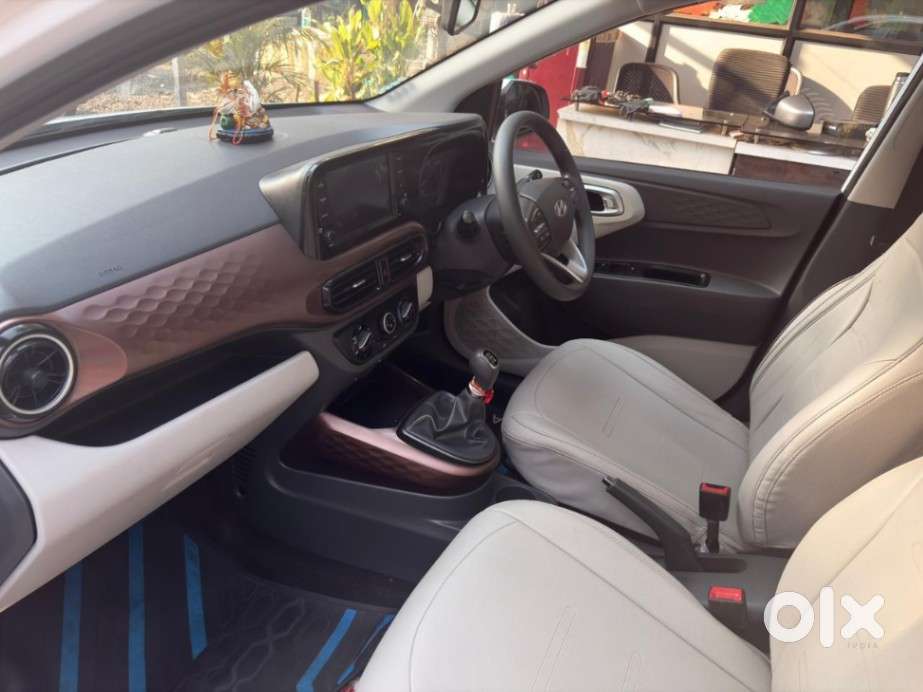 Hyundai Aura 1.2 Sx Cng, 2023, Cng & Hybrids