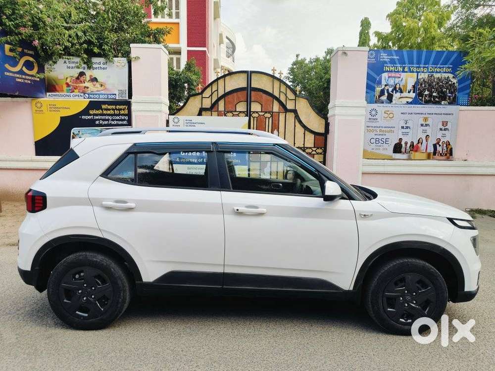 Hyundai Venue S Mt 1.2 Kappa, 2024, Petrol