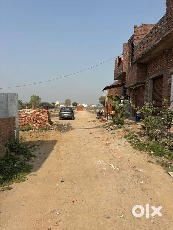 The gated Socity lowest price near by Air Force station Dadri 27 fit r