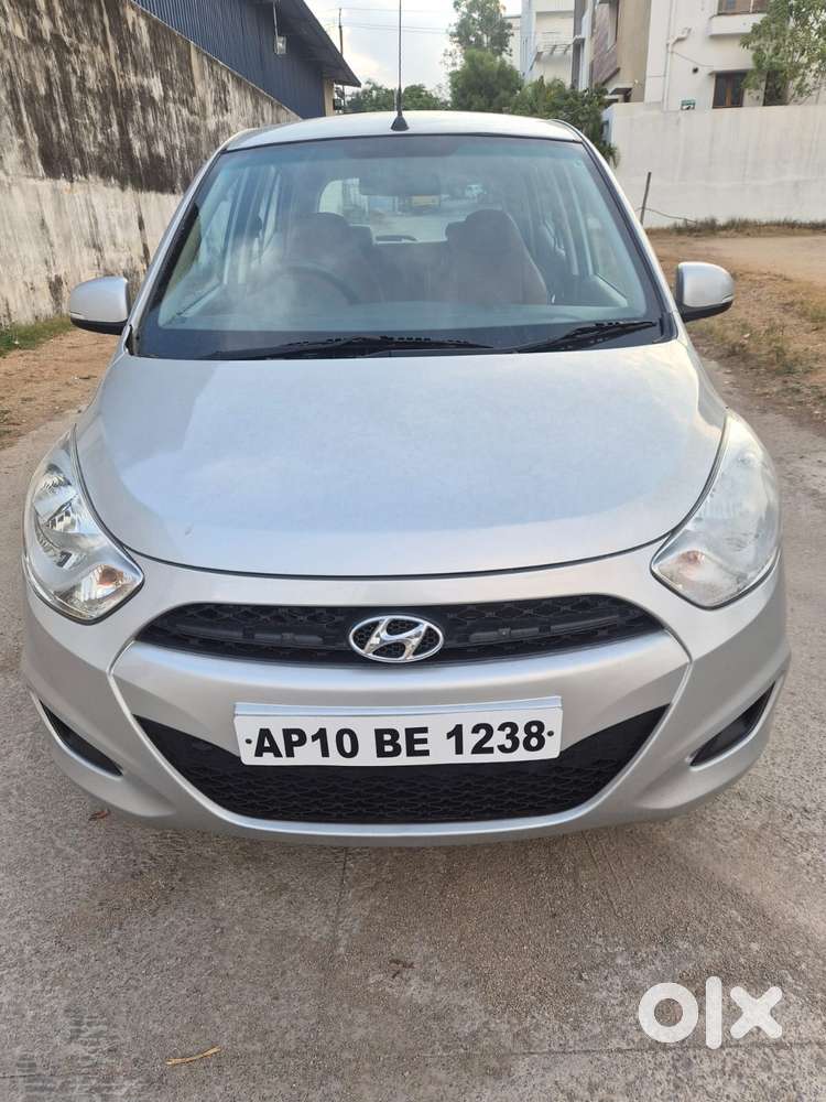 Hyundai I10 Sportz At, 2013, Petrol