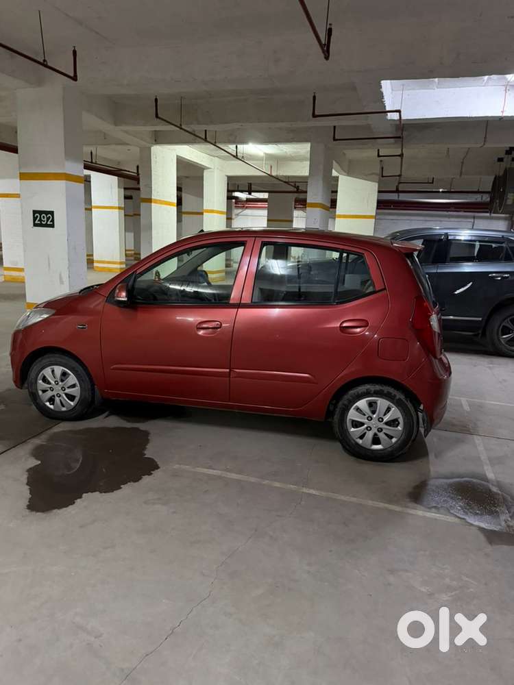 Hyundai I10 Sportz 2012 Petrol