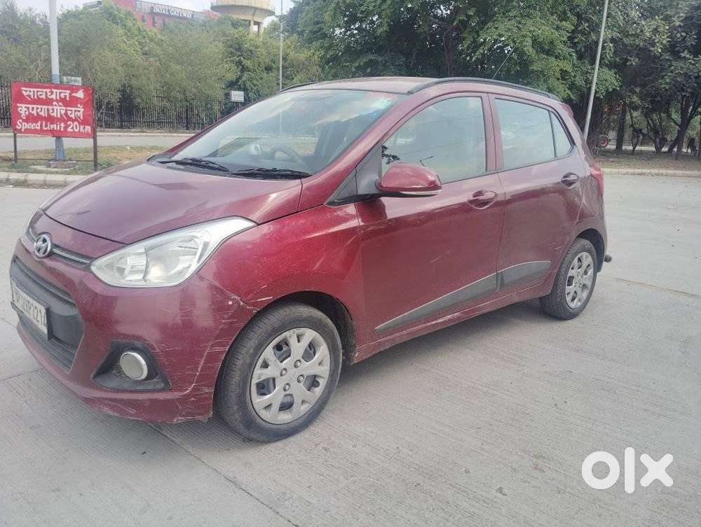 Hyundai Grand I10 Sportz, 2016, Petrol