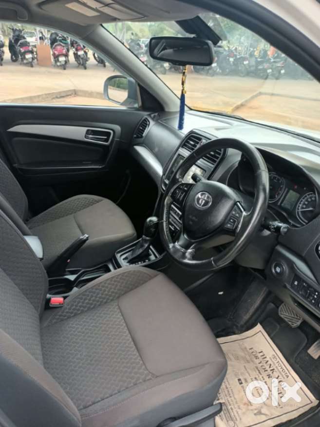 Toyota Urban Cruiser 1.5 Premium Grade At, 2021, Petrol