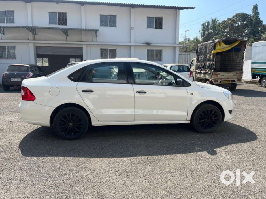 Skoda Rapid 2011-2013 1.6 Mpi Active, 2013, Petrol