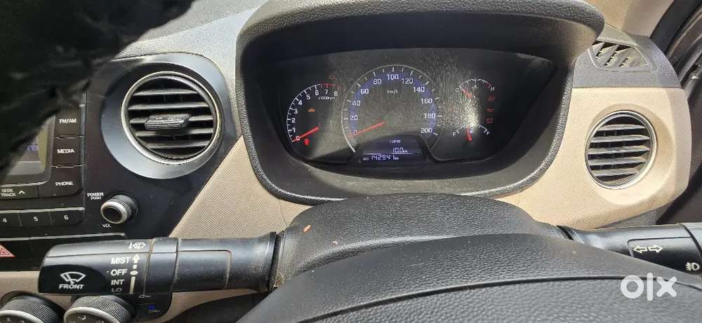 Hyundai Xcent 2015