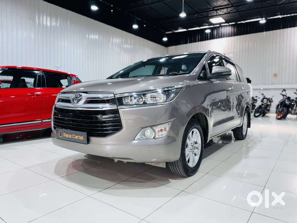 Toyota Innova Crysta 2.8 Z, 2016, Diesel