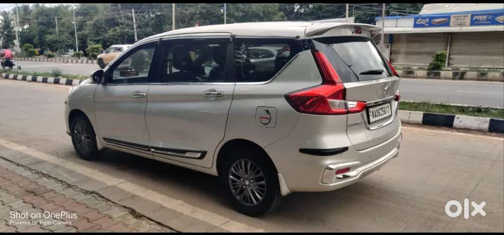Selling Maruti Suzuki Eritika Zxi Plus