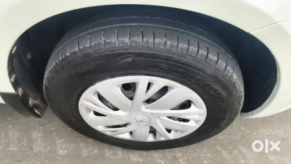 Maruti Suzuki Swift Vxi, 2016, Petrol