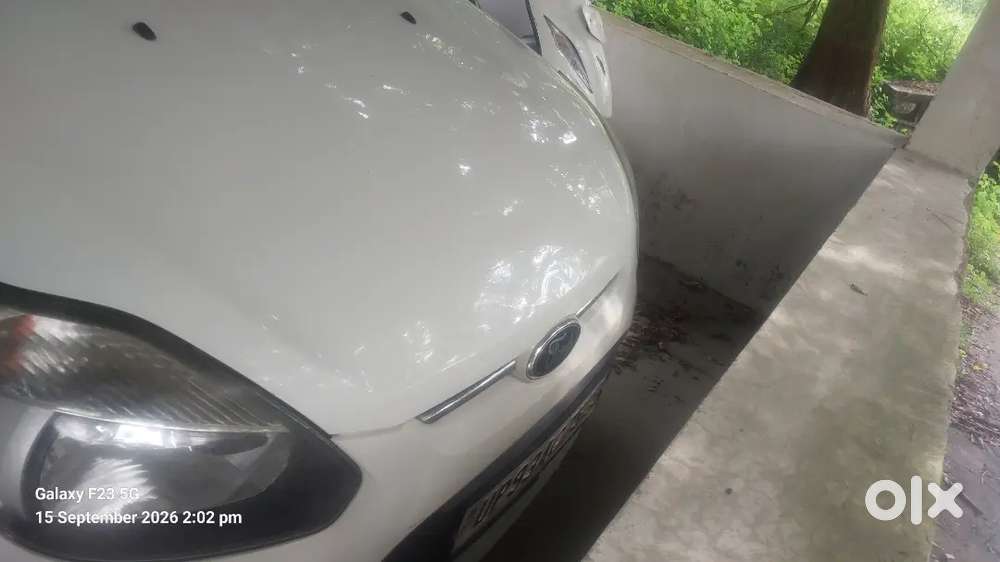 Ford Figo Zxi 1.2 Petrol 2012