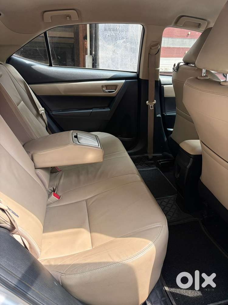 Toyota Corolla Altis 2015
